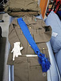 Ricco compendio Uniformi e Varie eccellenti condiz