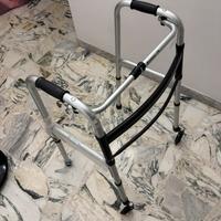Girello Deambulatore per anziani