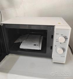 FORNO A MICROONDE 