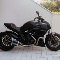 Diavel Dark 1200