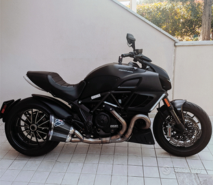 Diavel Dark 1200