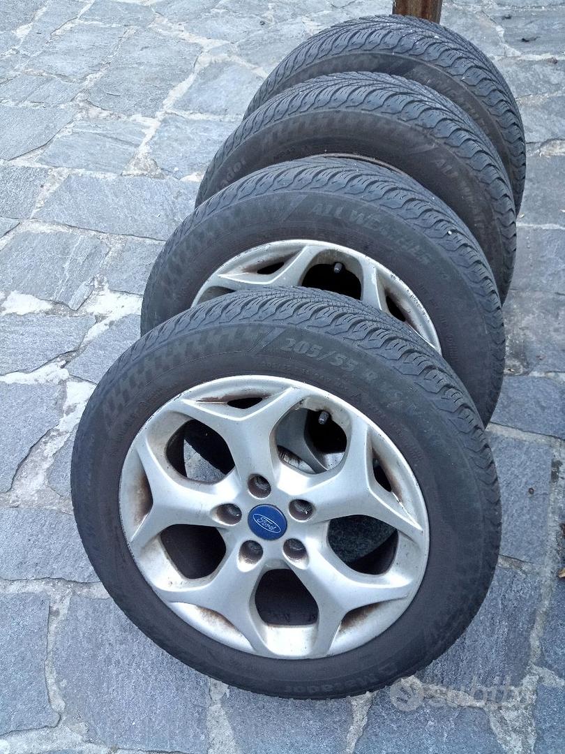 2 gomme 205/55 R16 91H per Golf o simile - Accessori Auto In vendita a  Varese