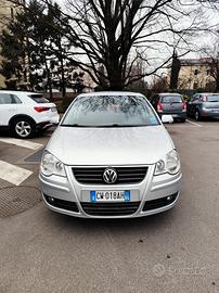 Volkswagen polo 1.2 benzina neopatentati 