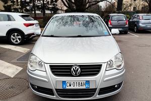 Volkswagen polo 1.2 benzina neopatentati 