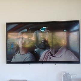 smart tv LG 70 pollici con staffa meliconi