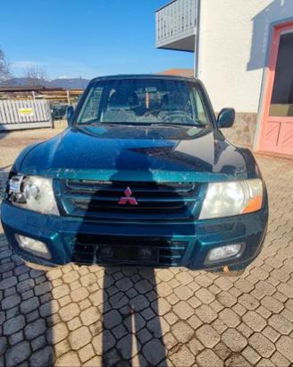 RICAMBI PER MITSUBISHI PAJERO V60 3.2 DID 2003