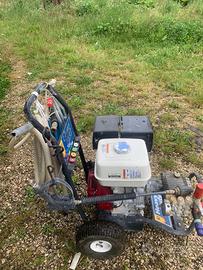 Idrosabbiatrice a motore a scoppio marca graco