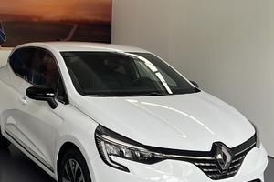 RENAULT CLIO 5 2023