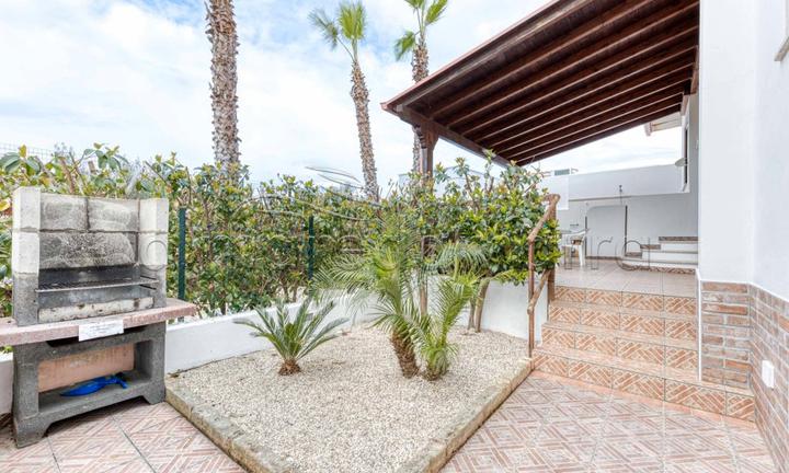 Villetta con giardino e porticato a 2 passi dalla