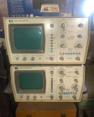 Coppia oscilloscopi HP 1222A