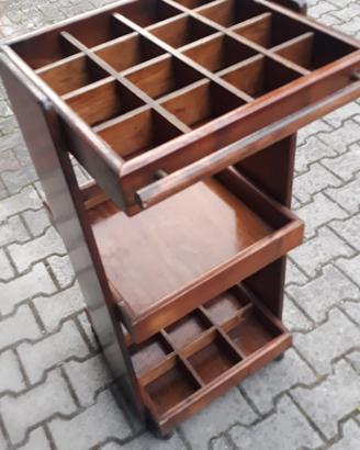 Carrello porta bottiglie