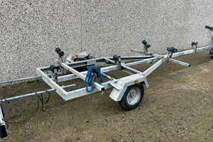 Carrello da barca non carrabile