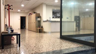 Stanze arredate in coworking, in centro uffici