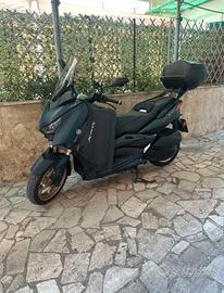 Yamaha XMAX 300