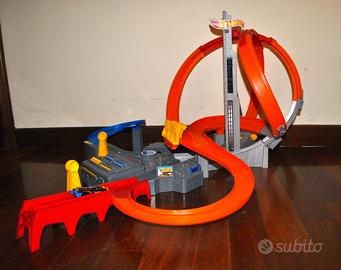 Hot Wheels Mega Vortice Playset