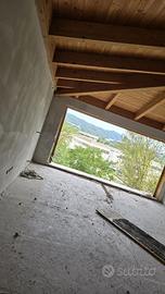 6 appartamenti grezzi più terreno edificabile