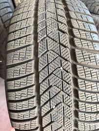 Gomme Pirelli Sottozero 245/40 R20 99 V