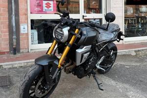 Suzuki GSX - 8T