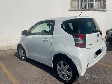 Toyota Iq