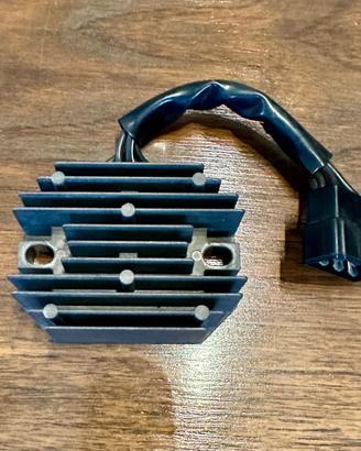 Regolatore di tensione Triumph Bonneville