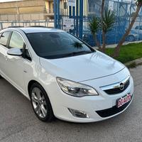 Opel Astra 1.7 CDTI 110 cv cosmo 2012