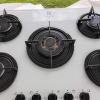 piano cottura a gas in vetroceramica