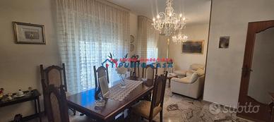 PRESSI VIA ARCHI - Appartamento al 4° p. s/a