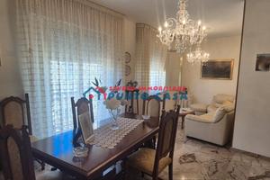 PRESSI VIA ARCHI - Appartamento al 4° p. s/a