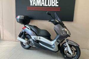 Yamaha X-Max 250
