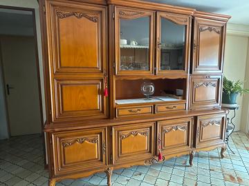 Credenza classica