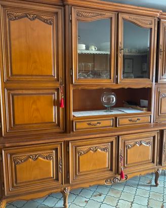 Credenza classica