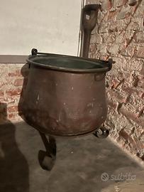Calderone in rame+Treppiede 40cm (H) x 50cm (D)