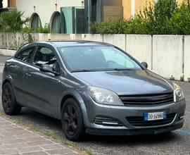 Opel astra gtc