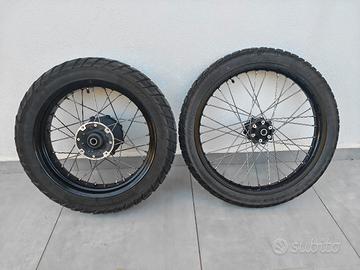 Cerchi e pneumatici originali Honda Transalp 750