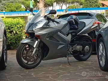 Honda VFR 800