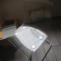 sedie in plexiglass e acciaio 