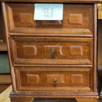 Mobiletto con 2 cassetti,vintage,non presenta dife