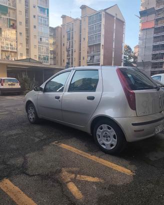 Fiat Punto 1,2 benzina,Euro 4 con 120 milla km