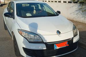 Megan diesel 1500 CDI .110 cv