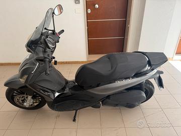Beverly 300 ie 2014