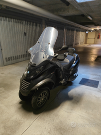 Piaggio MP3 400