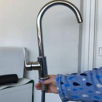 Rubinetto cucina color cromo