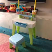 Tavolo gioco con sgabello