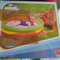 Piscina Bestway a 3 Anelli con fondo gonfiabile