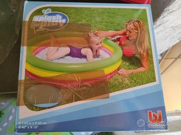 Piscina Bestway a 3 Anelli con fondo gonfiabile