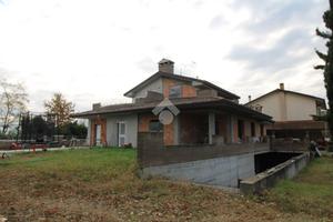 PORZIONE DI BIFAMILIARE A GAMBETTOLA