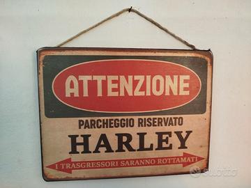 stampa su legno, parcheggio harley davidson