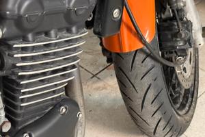 Triumph thunderbird sport 900