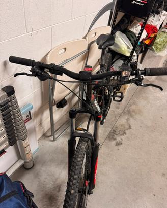 Bicicl MTB ROCKRIDER ST 530 S NERO-ROSSO