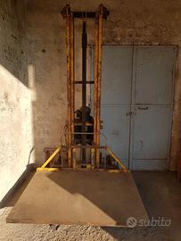 Carrello elevatore 